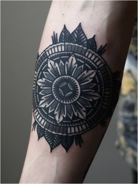 Татуировка С Геометрическим Цветком