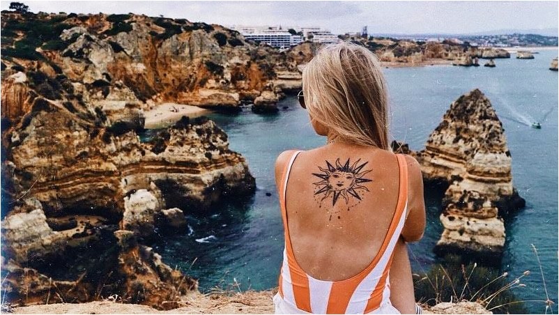 Солнце Татуировки На Женщине