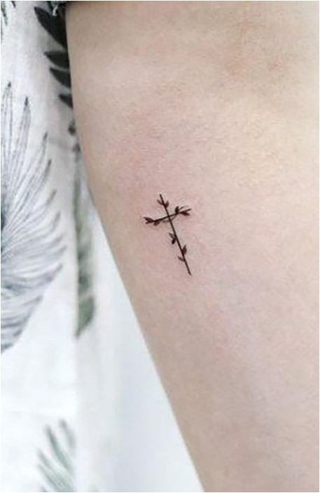 Маленькая Татуировка С Крестом