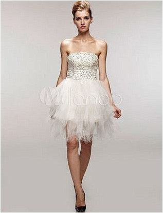 Великолепное белое марлевое мини-свадебное платье без бретелек из бисера