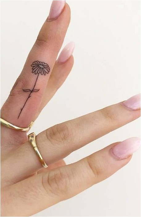 Цветочные Татуировки На Пальцах