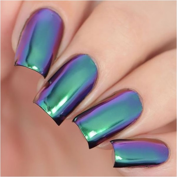 Сине-фиолетовые голографические хромированные ногти