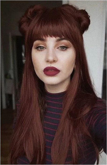 Темно-рыжие каштановые волосы