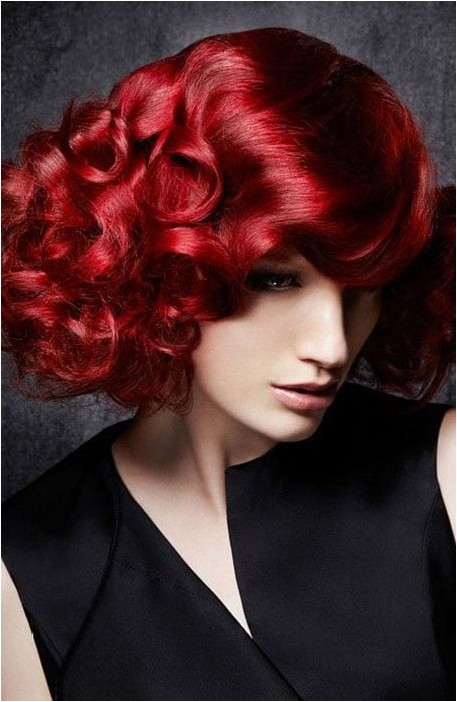 Рубиново-красный цвет волос